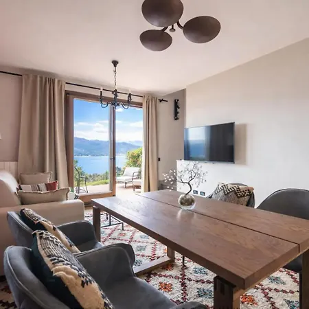 View, Pool, Near Beach, Pinball, Darts Arcade