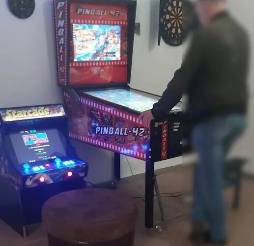 View, Pool, Near Beach, Pinball, Darts Arcade