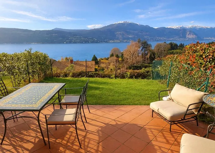 View, Pool, Near Beach, Pinball, Darts Arcade * Laveno-Mombello