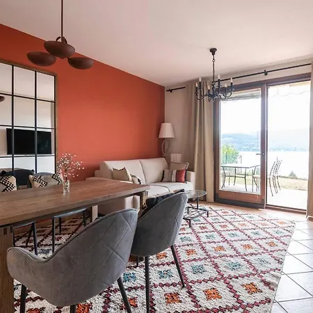 View, Pool, Near Beach, Pinball, Darts Arcade 度假居