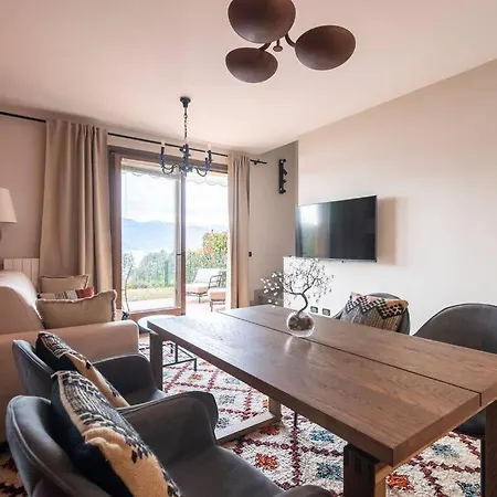 View, Pool, Near Beach, Pinball, Darts Arcade *