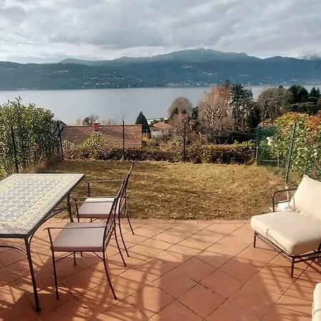 View, Pool, Near Beach, Pinball, Darts Arcade Casa vacanze Laveno-Mombello