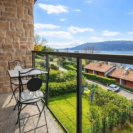 View, Pool, Near Beach, Pinball, Darts Arcade בית נופש לאבנו-מומבלו