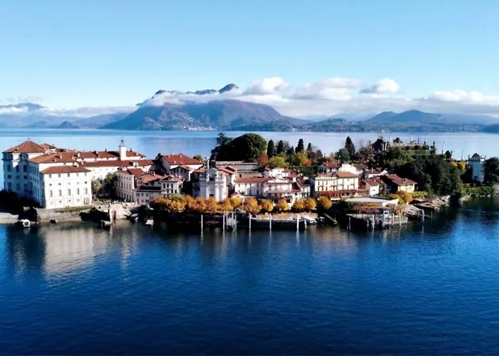 View, Pool, Near Beach, Pinball, Darts Arcade לאבנו-מומבלו