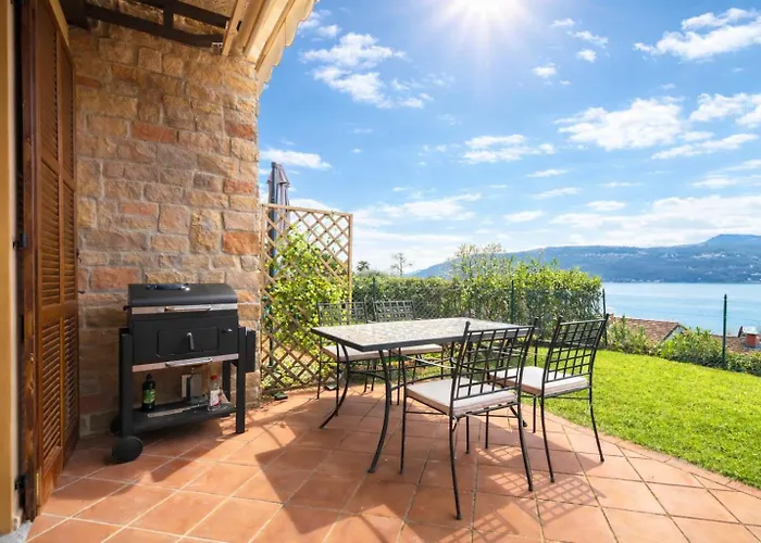 בית נופש View, Pool, Near Beach, Pinball, Darts Arcade *